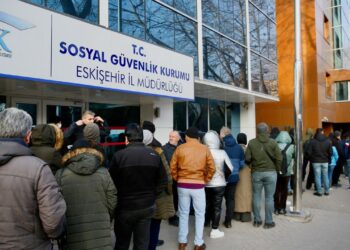 SGK Duyurdu: Yapay Zeka ile 245 Bin Kişinin Emekliliği İptal Edildi!